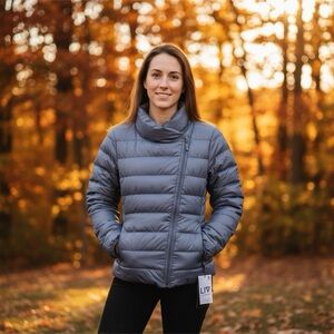 LIV Outdoor Puffer Jacket in Dark Gray